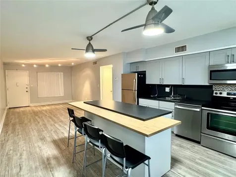 825 N Primrose Drive Orlando FL 32803