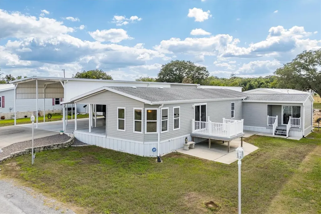 10027 Equity Avenue Dade City FL 33525