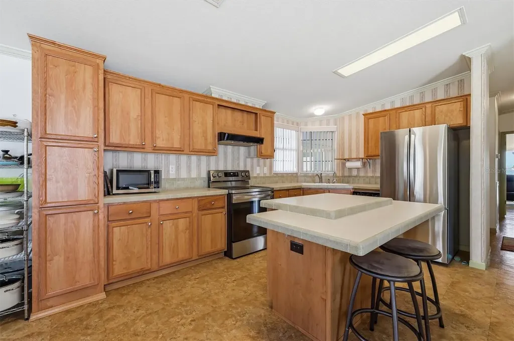 10027 Equity Avenue Dade City FL 33525