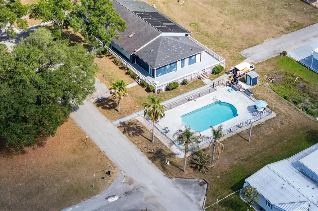 10027 Equity Avenue Dade City FL 33525