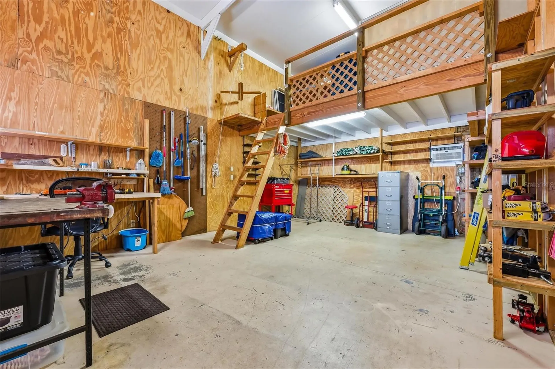 10027 Equity Avenue Dade City FL 33525