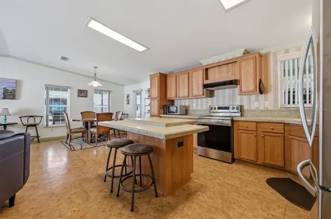 10027 Equity Avenue Dade City FL 33525