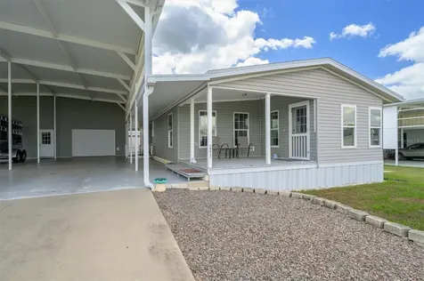 10027 Equity Avenue Dade City FL 33525