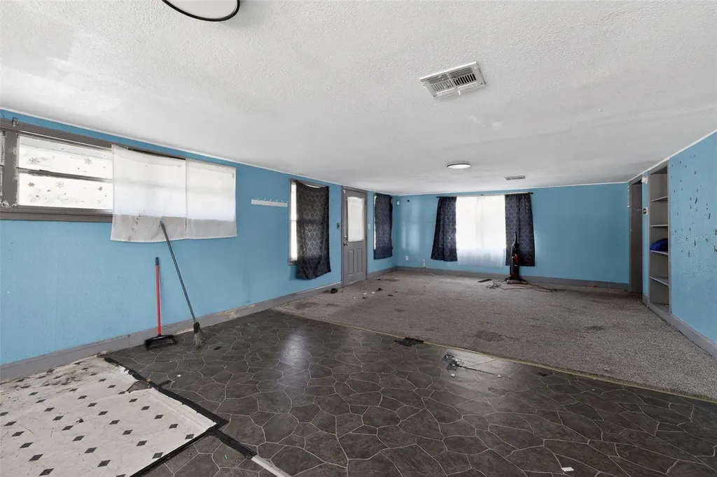 108 Earl Avenue Auburndale FL 33823