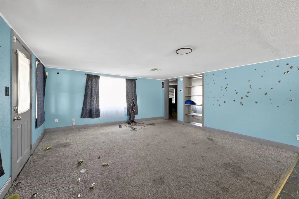 108 Earl Avenue Auburndale FL 33823