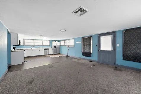 108 Earl Avenue Auburndale FL 33823