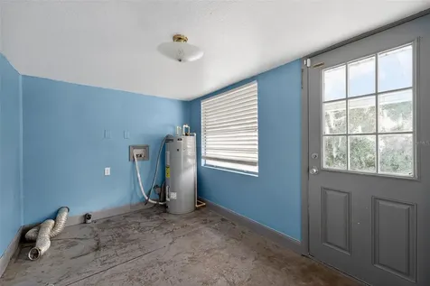 108 Earl Avenue Auburndale FL 33823