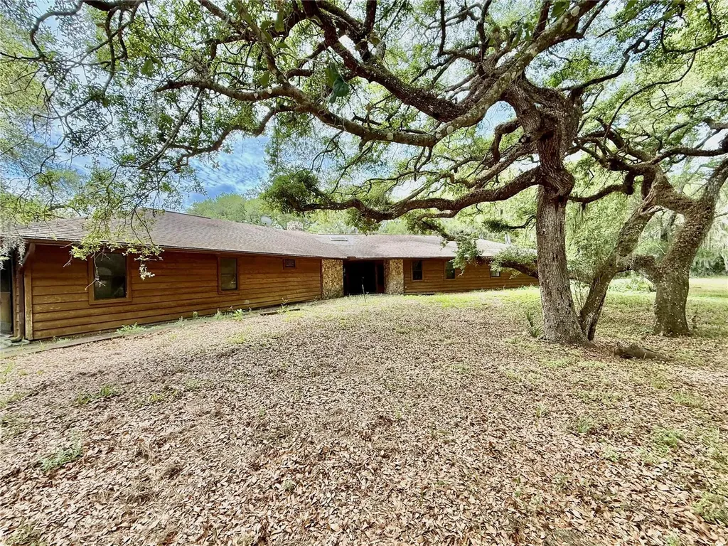 175 Baywood Drive Oak Hill FL 32759
