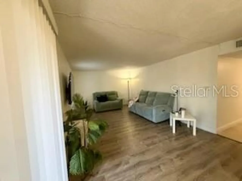 4743 S Texas Avenue Orlando FL 32839