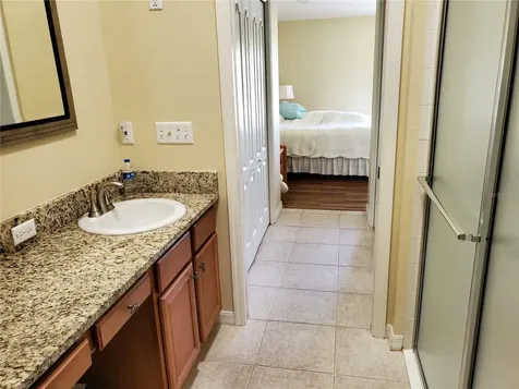 2038 Grantham Greens Drive Sun City Center FL 33573