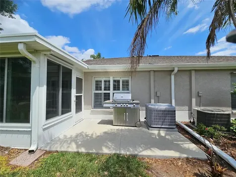 2038 Grantham Greens Drive Sun City Center FL 33573