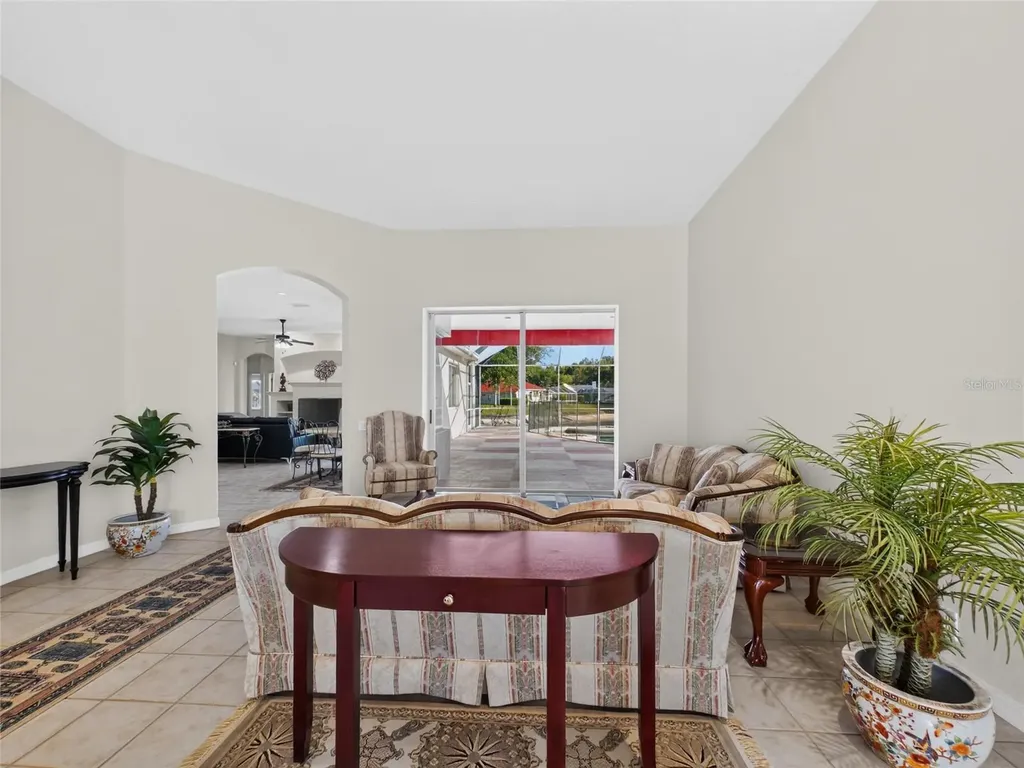 10207 Estuary Drive Tampa FL 33647