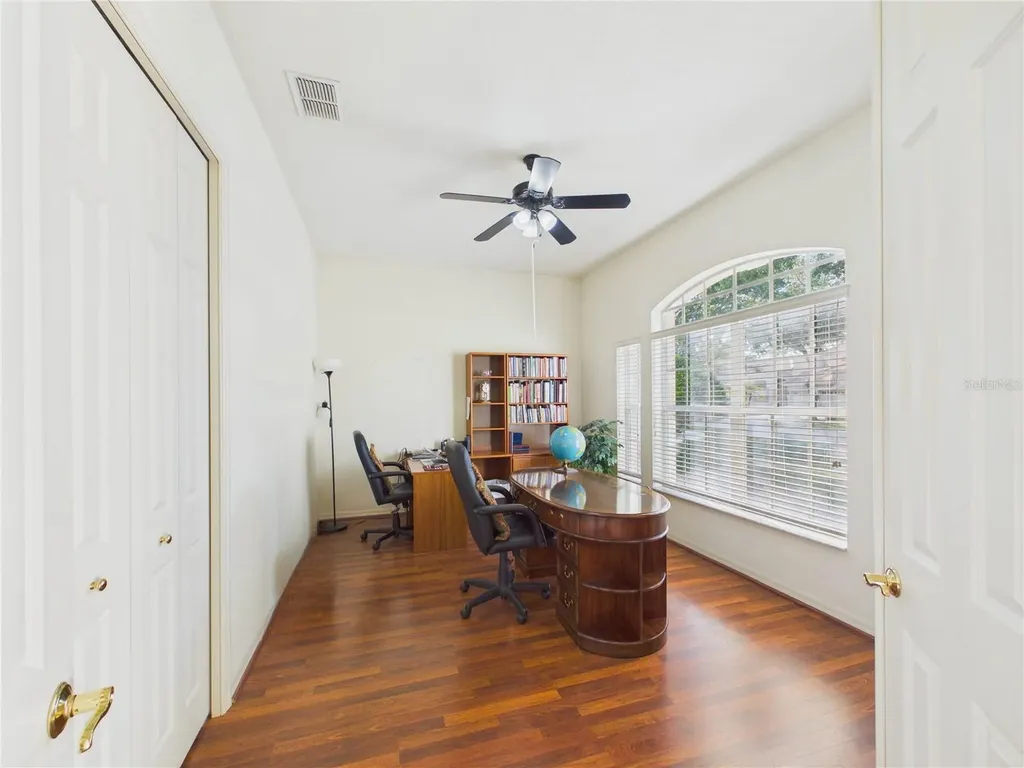 10207 Estuary Drive Tampa FL 33647