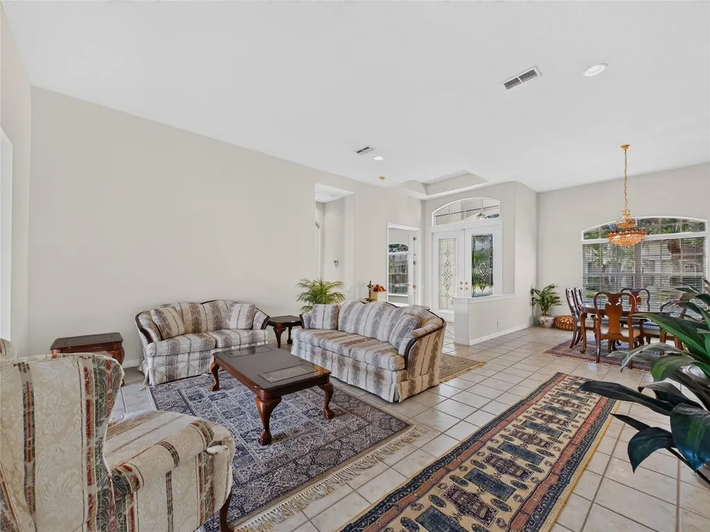 10207 Estuary Drive Tampa FL 33647
