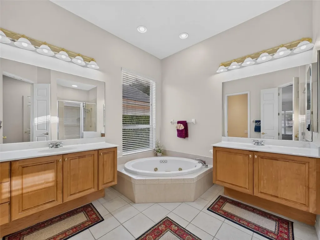 10207 Estuary Drive Tampa FL 33647