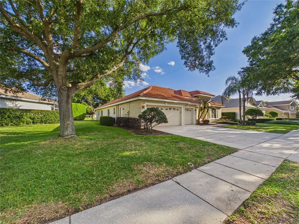 10207 Estuary Drive Tampa FL 33647
