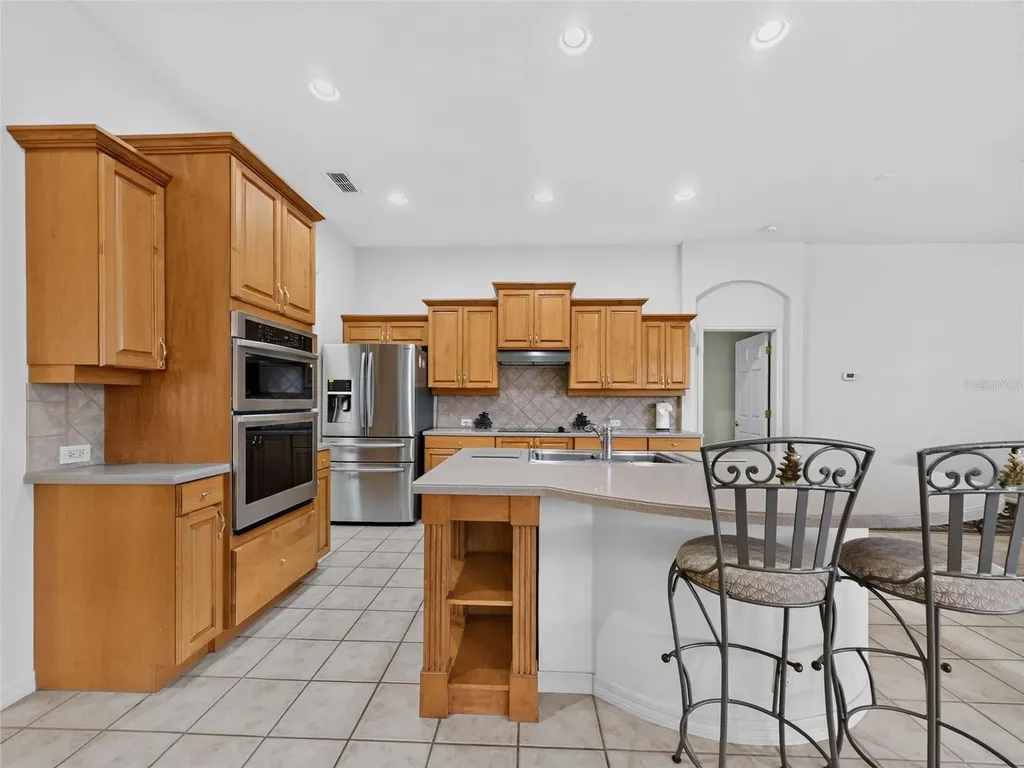 10207 Estuary Drive Tampa FL 33647