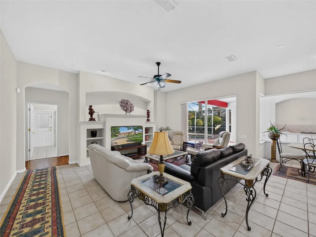 10207 Estuary Drive Tampa FL 33647