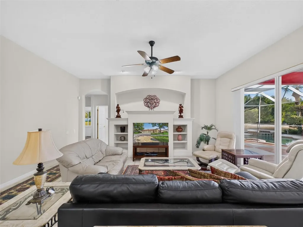 10207 Estuary Drive Tampa FL 33647