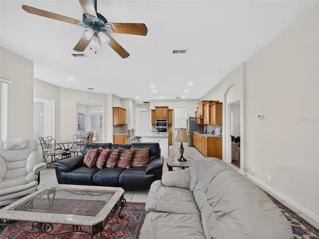 10207 Estuary Drive Tampa FL 33647