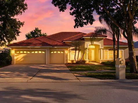 10207 Estuary Drive Tampa FL 33647