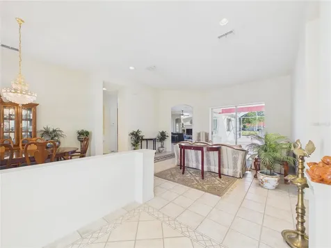 10207 Estuary Drive Tampa FL 33647