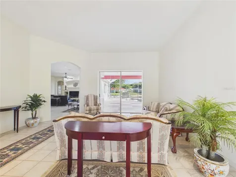 10207 Estuary Drive Tampa FL 33647