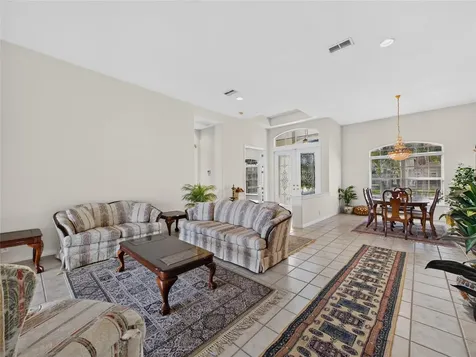 10207 Estuary Drive Tampa FL 33647