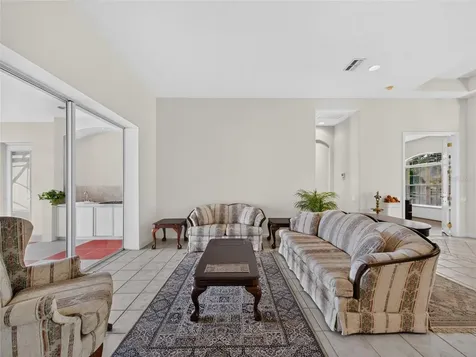 10207 Estuary Drive Tampa FL 33647