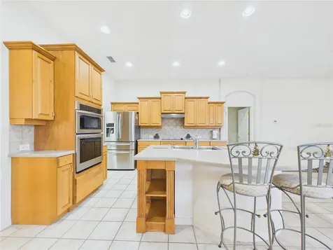 10207 Estuary Drive Tampa FL 33647