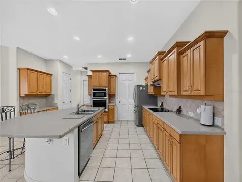 10207 Estuary Drive Tampa FL 33647