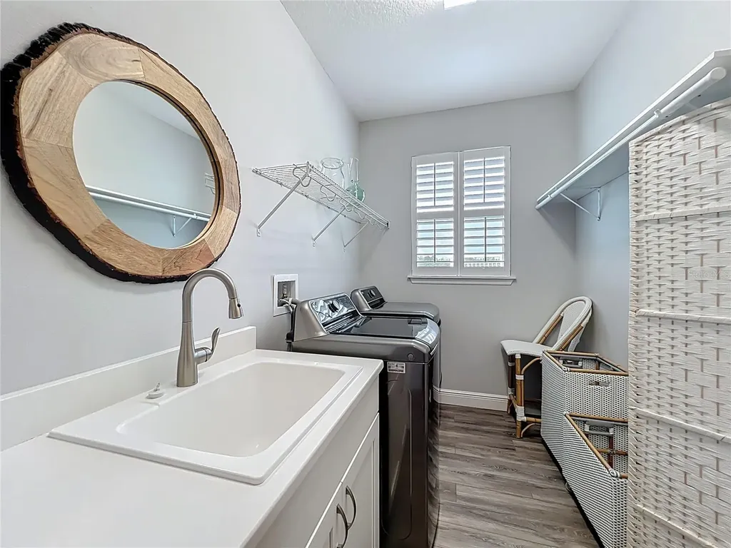 10220 & 10224 Bay Lake Road Groveland FL 34736