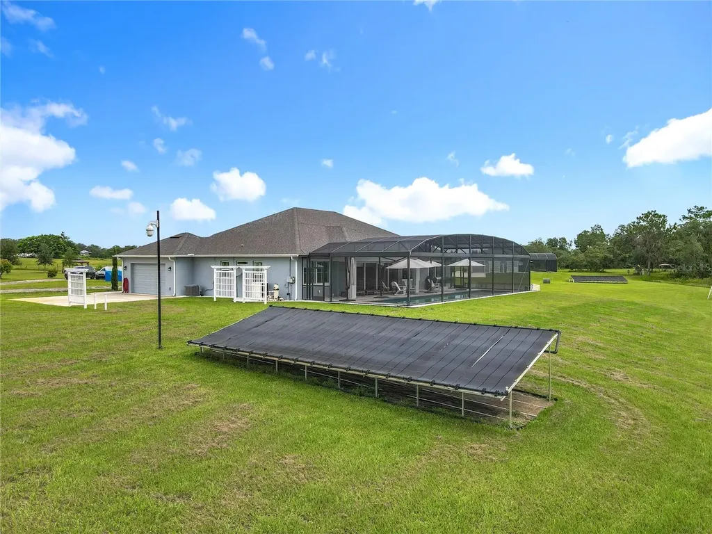 10220 & 10224 Bay Lake Road Groveland FL 34736