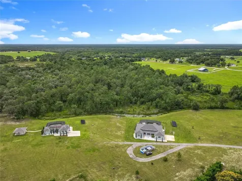 10220 & 10224 Bay Lake Road Groveland FL 34736