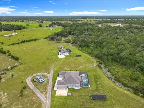 10220 & 10224 Bay Lake Road Groveland FL 34736