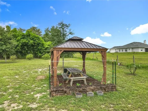 10220 & 10224 Bay Lake Road Groveland FL 34736