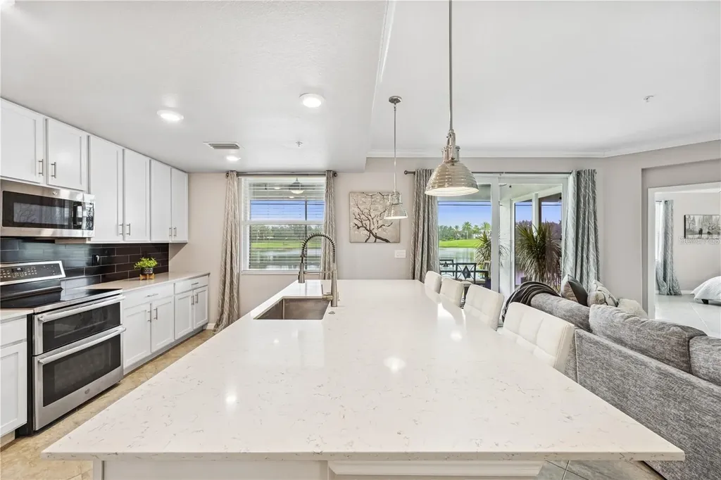 917 Tidewater Shores Loop Bradenton FL 34208