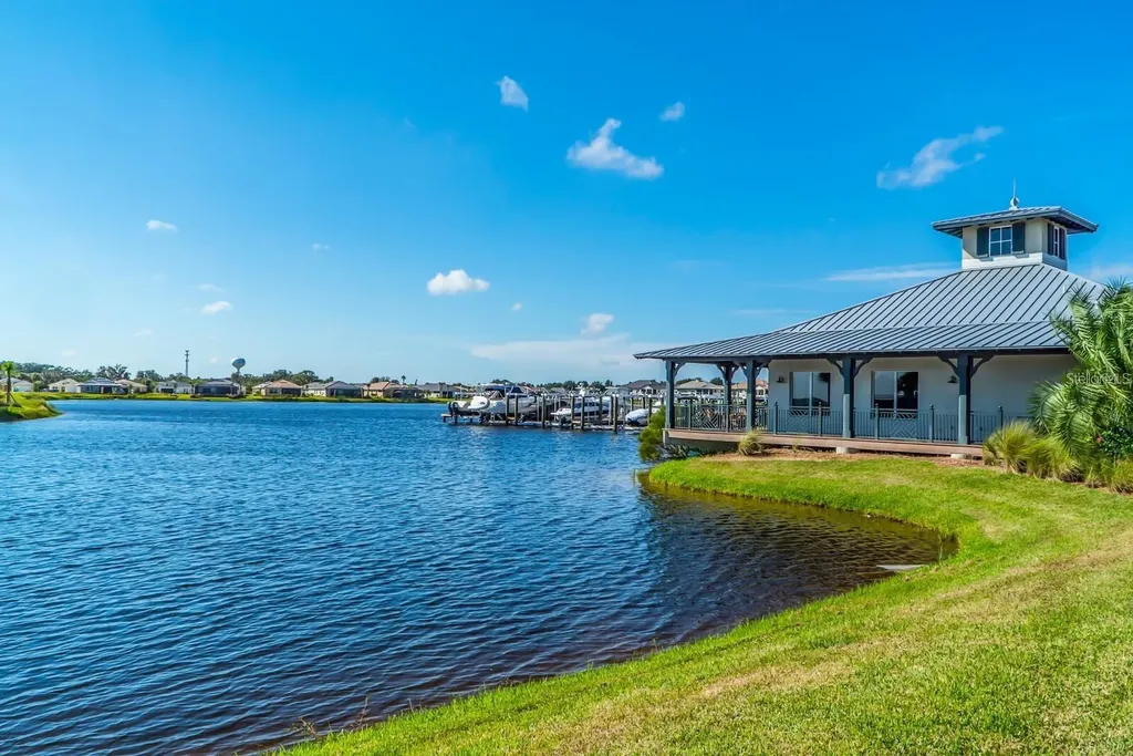 917 Tidewater Shores Loop Bradenton FL 34208