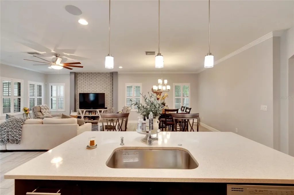 7211 Meeting House Lane Apollo Beach FL 33572