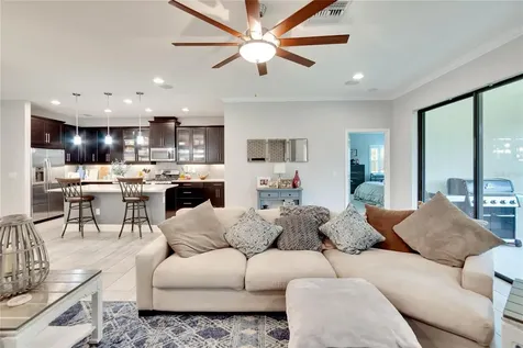 7211 Meeting House Lane Apollo Beach FL 33572