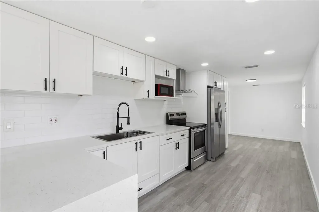 1723 E Idell Street Tampa FL 33604