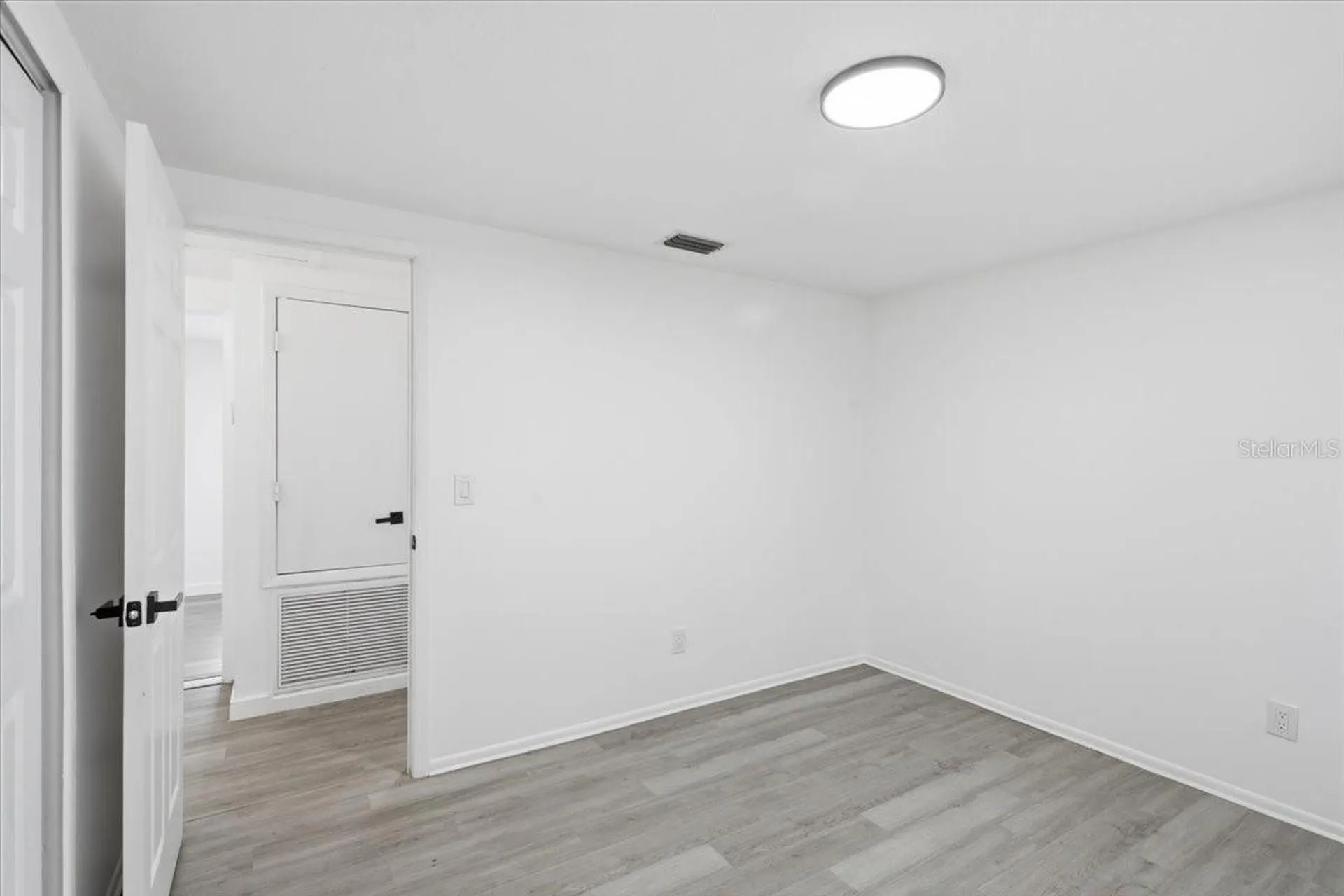 1723 E Idell Street Tampa FL 33604