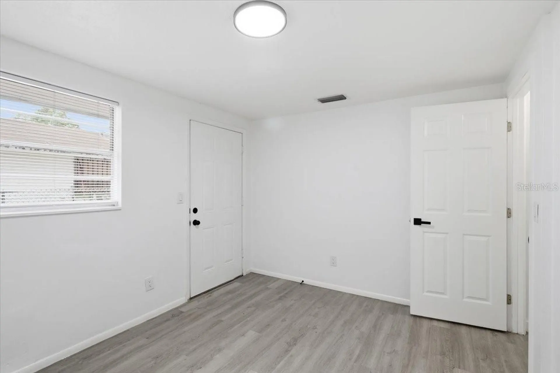 1723 E Idell Street Tampa FL 33604