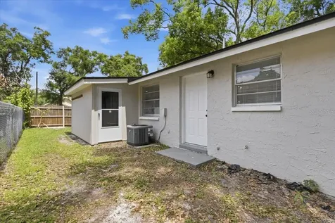 1723 E Idell Street Tampa FL 33604