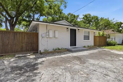 1723 E Idell Street Tampa FL 33604