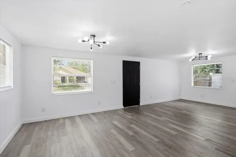 1723 E Idell Street Tampa FL 33604