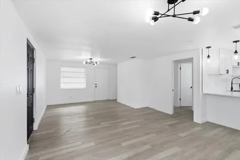 1723 E Idell Street Tampa FL 33604