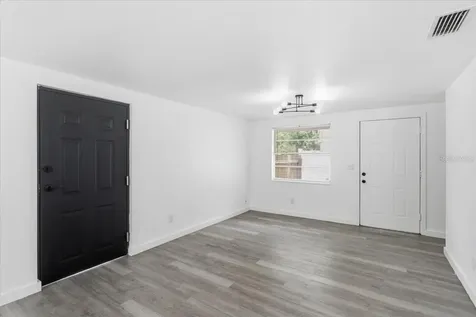 1723 E Idell Street Tampa FL 33604