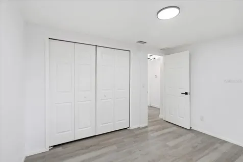 1723 E Idell Street Tampa FL 33604