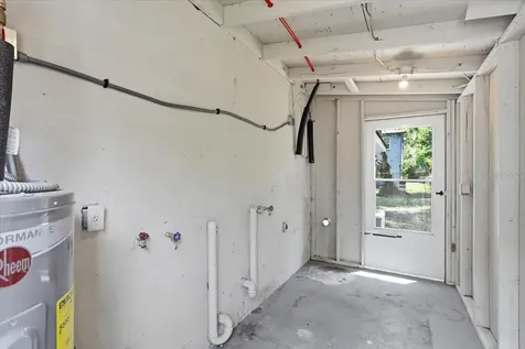1723 E Idell Street Tampa FL 33604